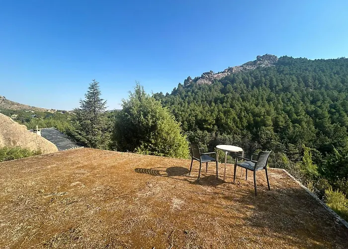 La Casa De La Pedriza
